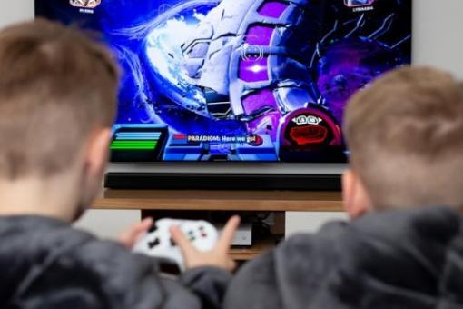 20220705 Bimbi in consoll